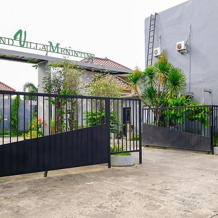 Oyo 2284 Grand Villa Meninting Montongbuwoh Ngoại thất bức ảnh